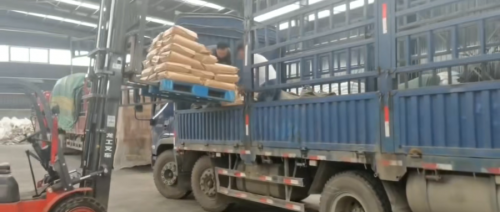 羧甲基纖維素鈉低粘度產(chǎn)品裝車(chē)展示
