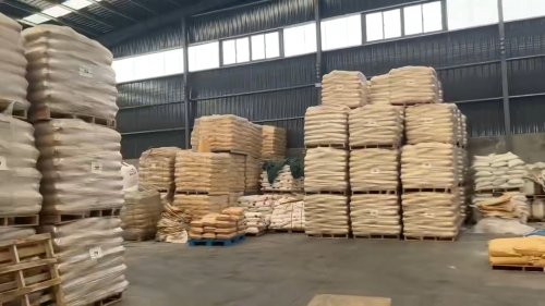 淄博聚隆化工產(chǎn)品倉(cāng)庫(kù)存放照片2